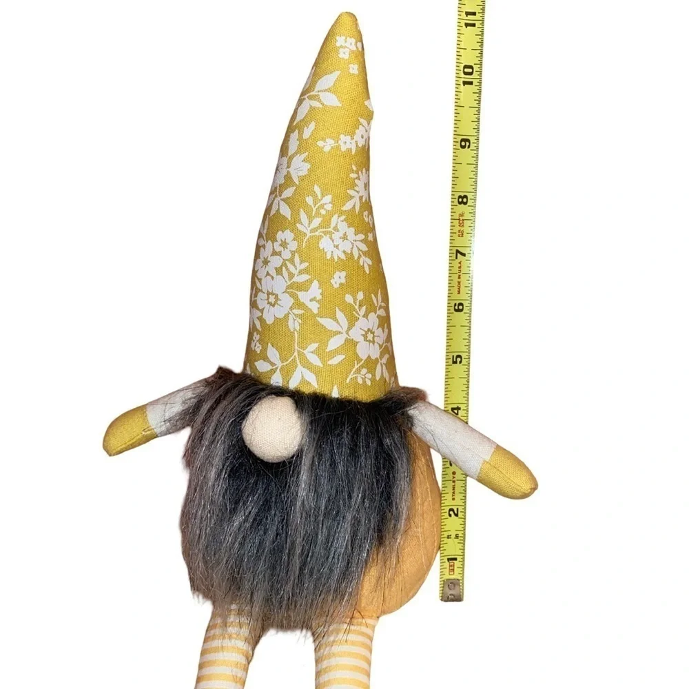 SPRING MINI GNOME Aldi Brand 11” Tall in Yellow, White and Gray